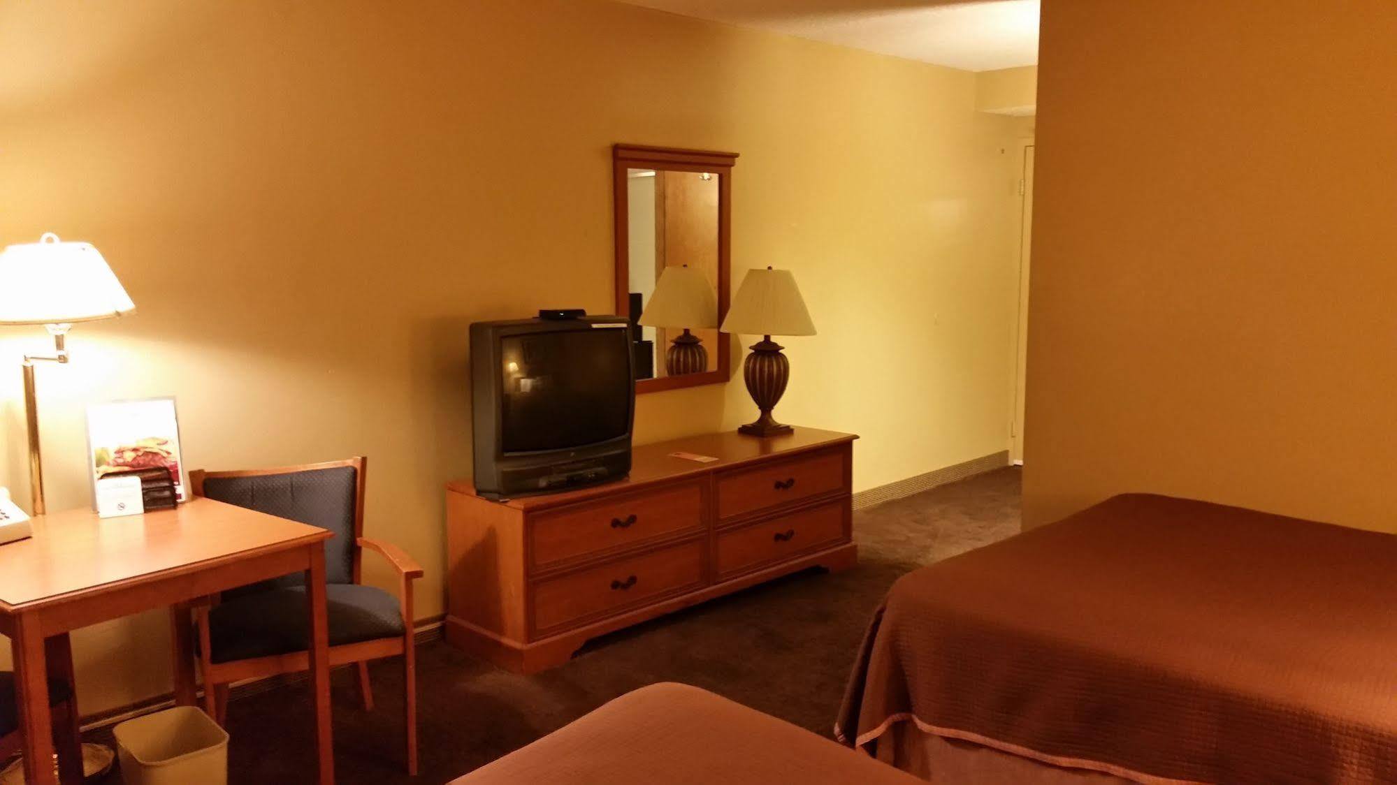 Days Inn & Suites By Wyndham Spokane Ngoại thất bức ảnh